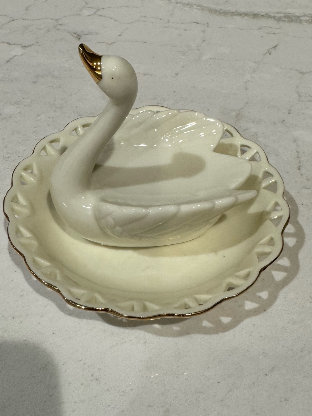 Vintage Avon swan jewelry or trinket dish,
